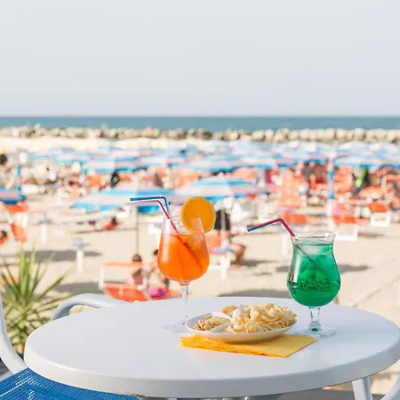 Hotel Bellaria ホテル