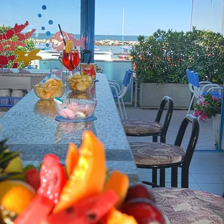 מלון Hotel Bellaria 3*