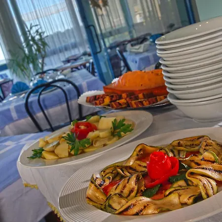 מלון Hotel Bellaria 3*